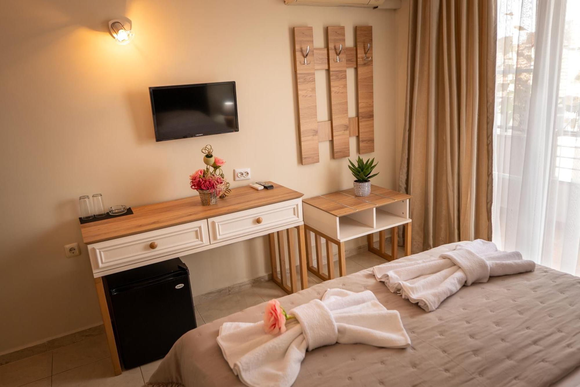Rodos House Hotel Pomorie Exterior photo